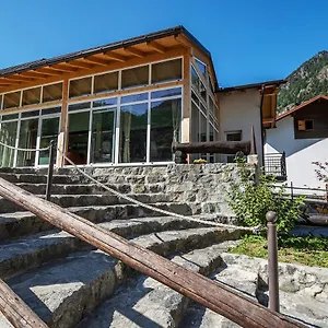  Hostal - Bormio - Livigno - Santa Caterina - Stelvio Italia